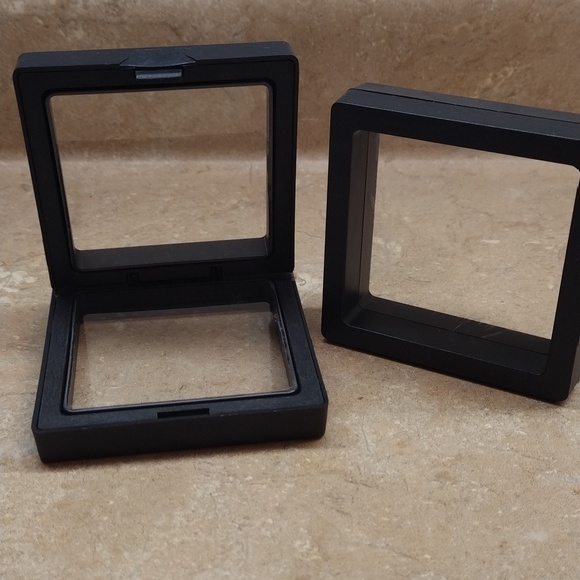 💗5/$25 Jewelry and coin display boxes - Picture 5 of 6